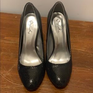 Black heels, size 6
